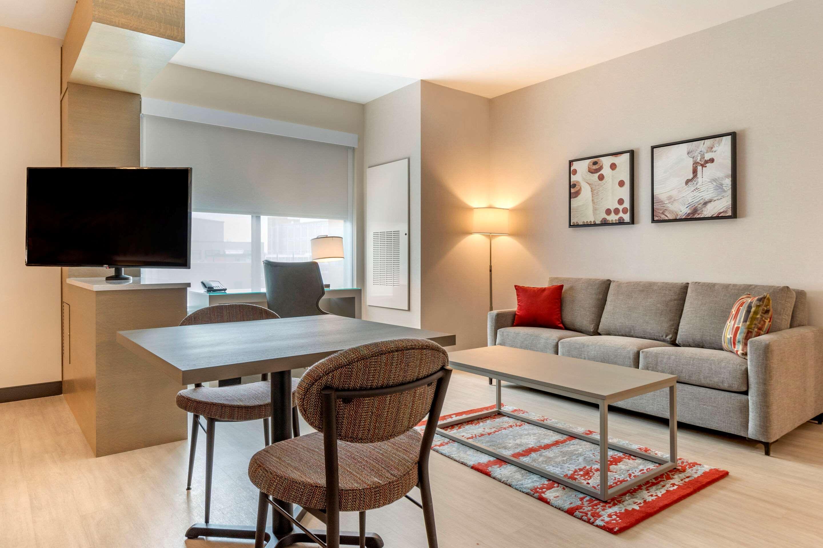Cambria Hotel Rock Hill - University Center エクステリア 写真