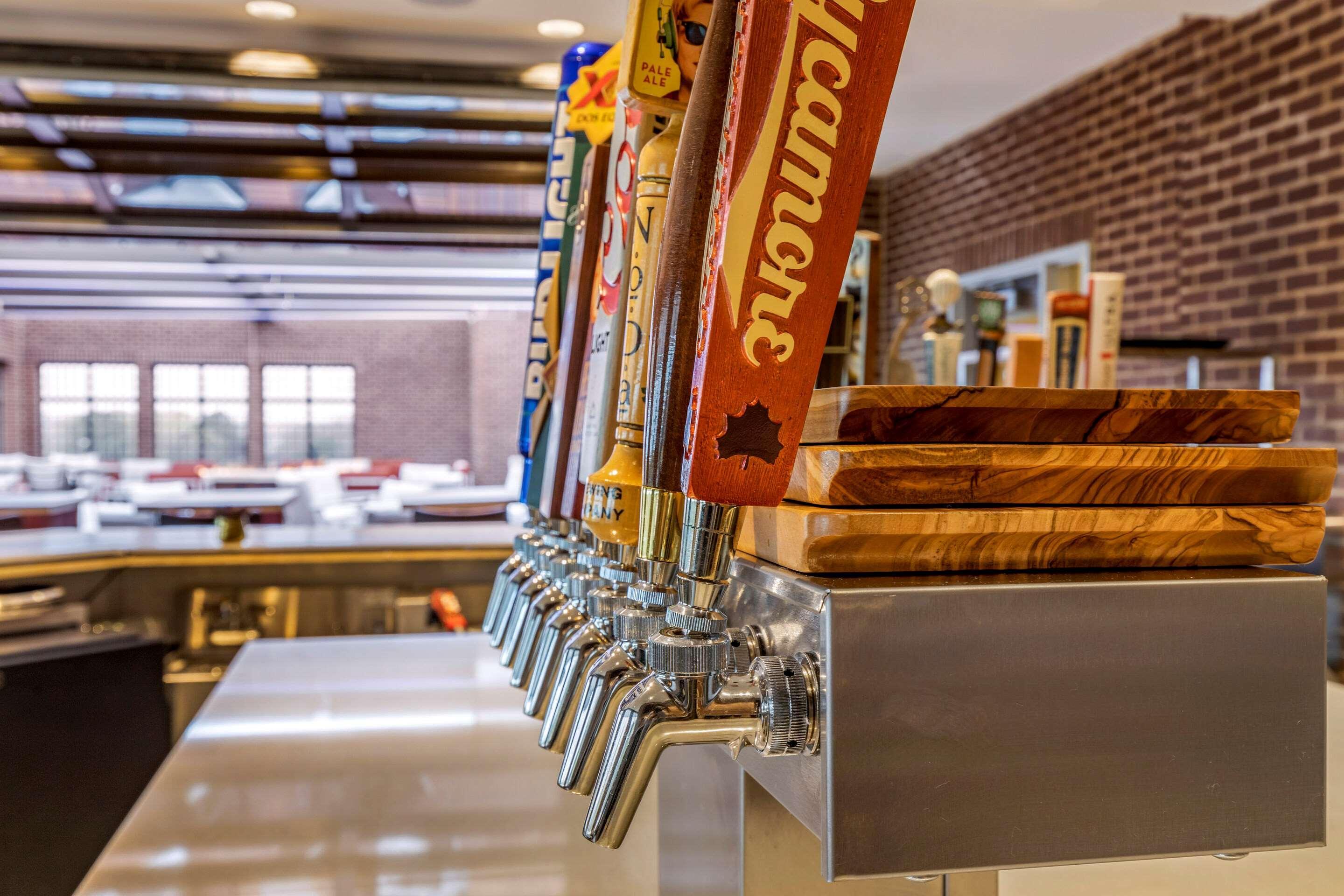 Cambria Hotel Rock Hill - University Center エクステリア 写真